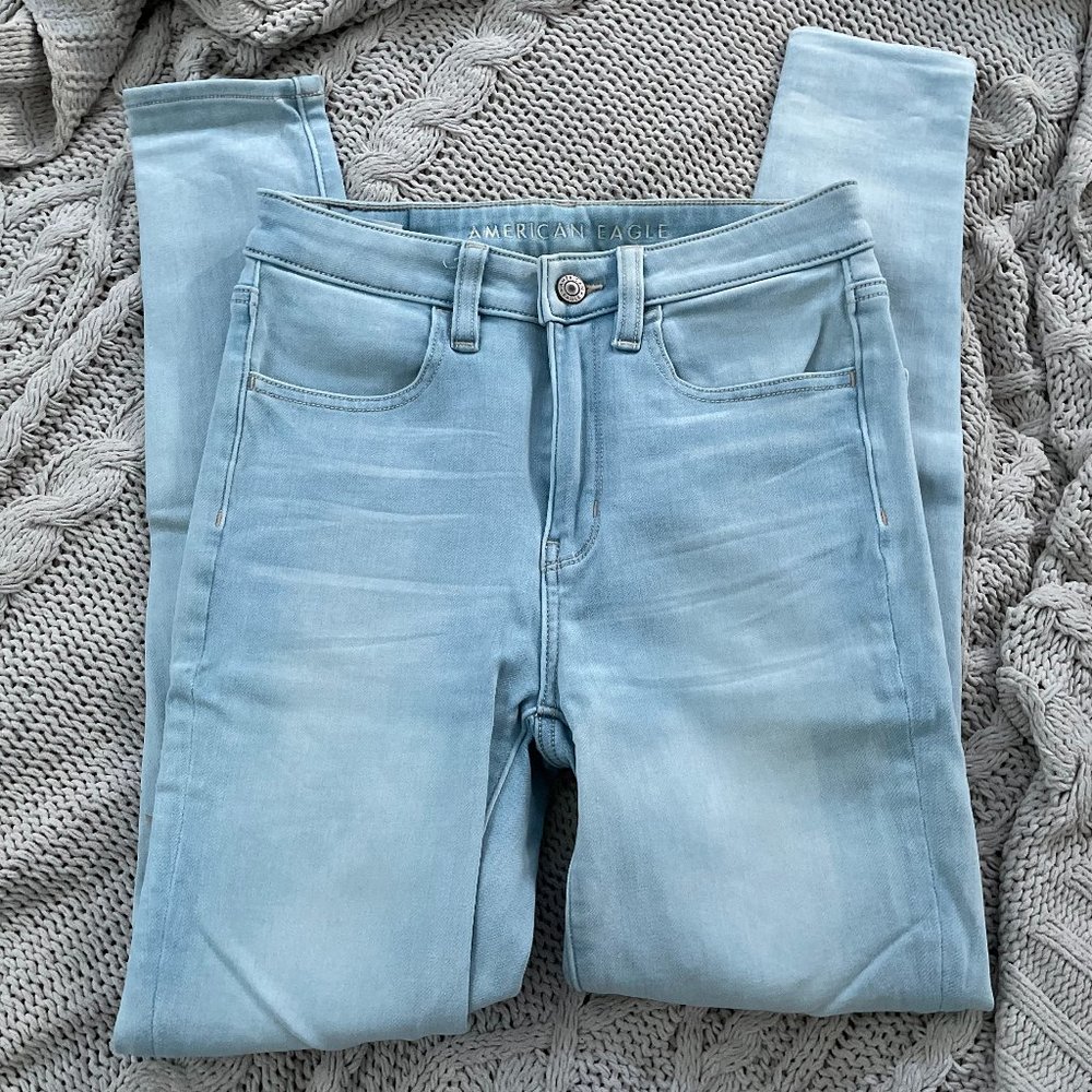 NWOT! Size 2 AE High-Waisted Skinny Jeggings